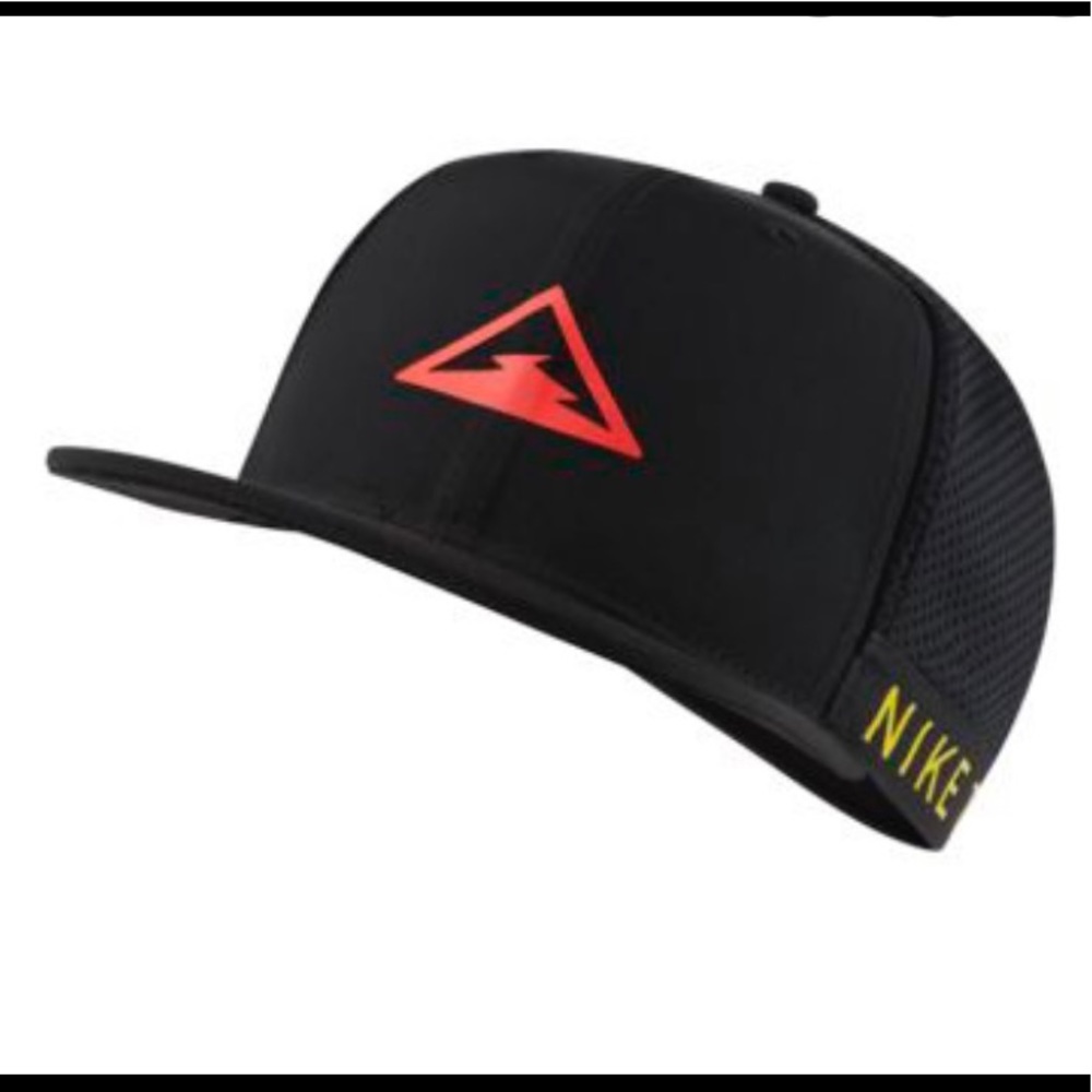 Nike trail hat